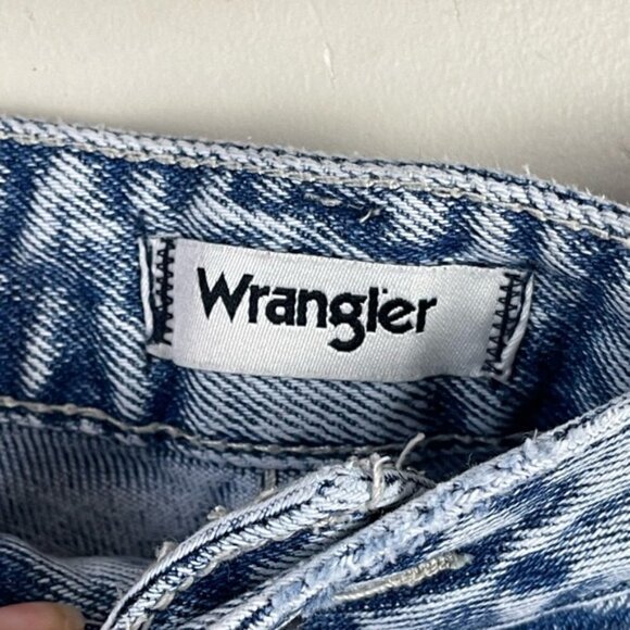 Wrangler retro light acid wash high rise ankle raw hem jeans size 26 - Picture 6 of 13